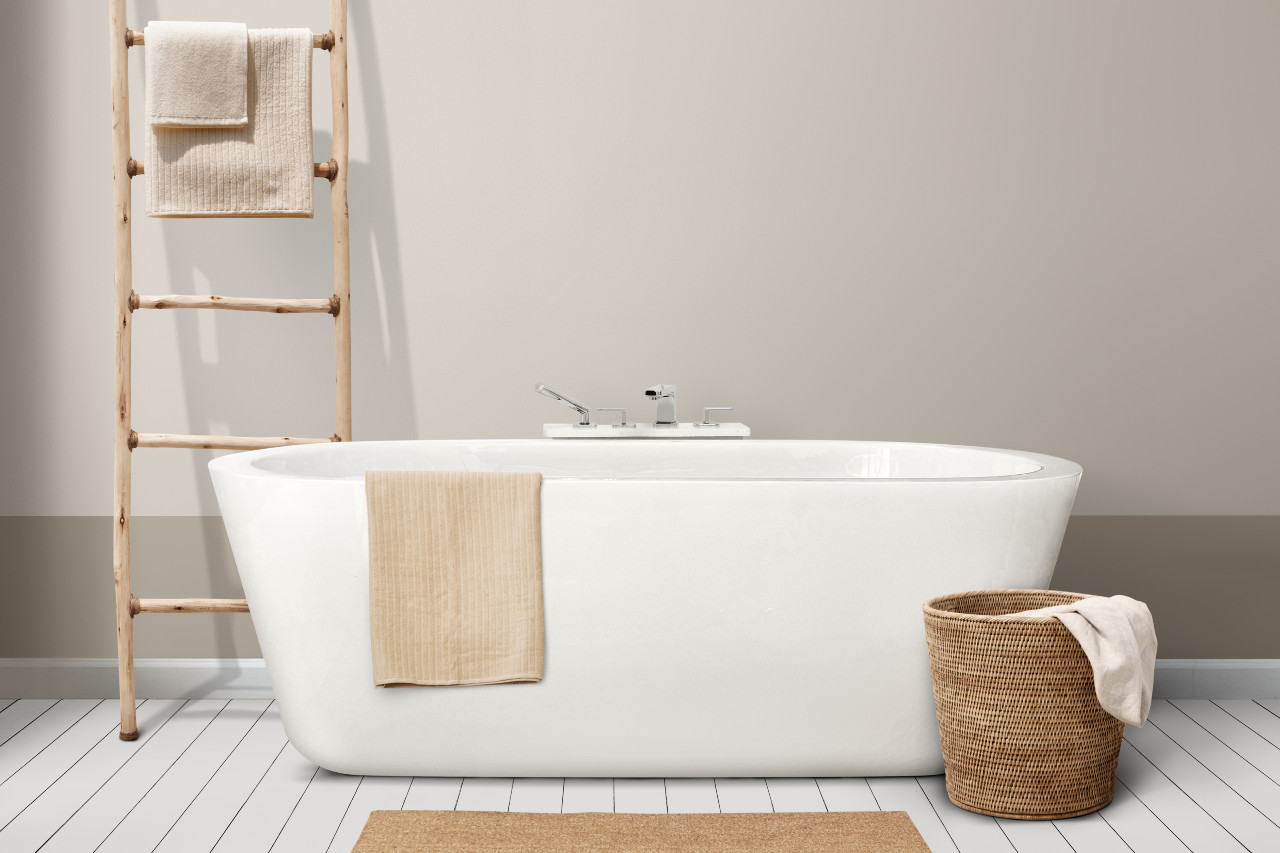 bathroom image of a bathtub